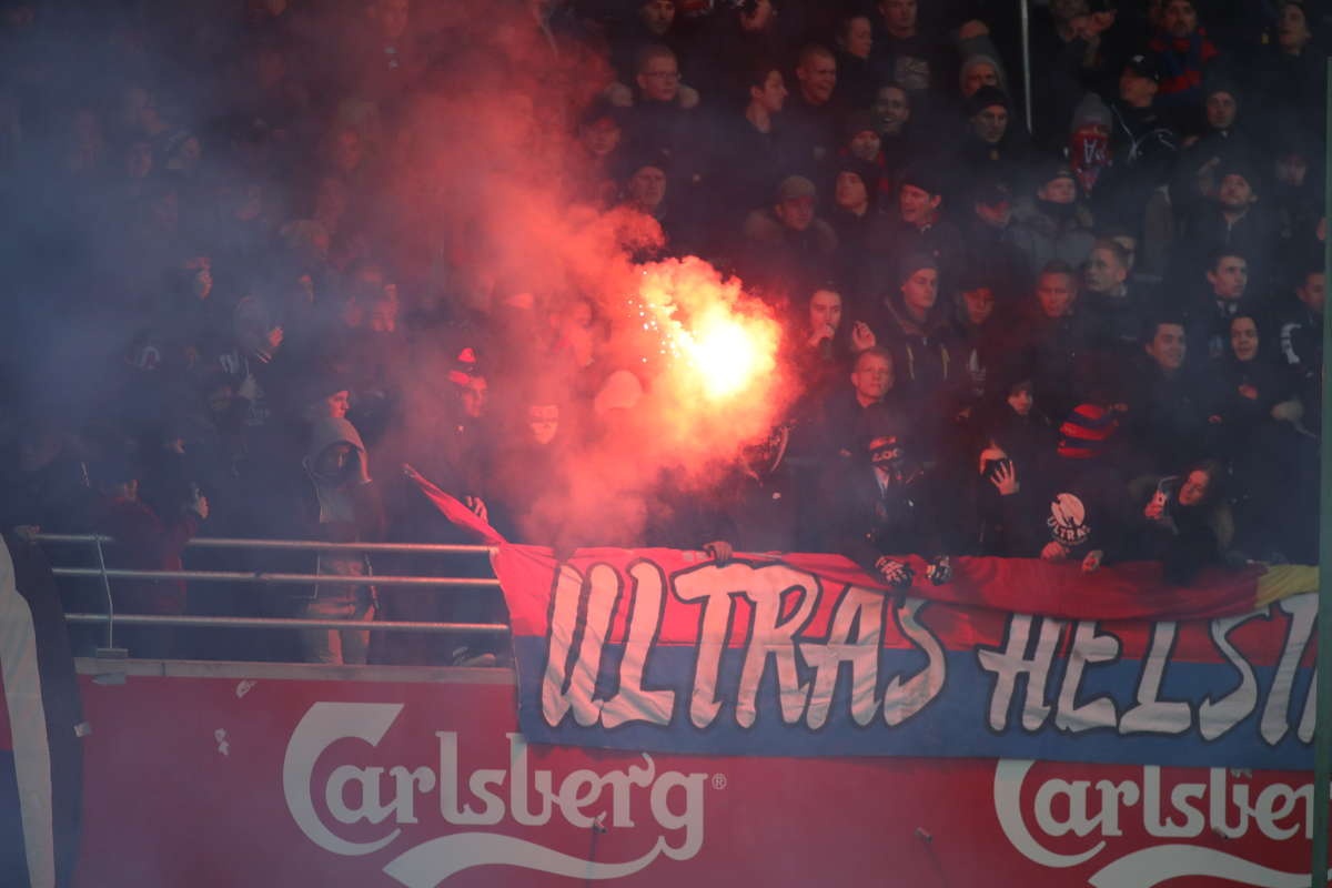 Huyền thoại Henrik Larsson thủ thế ảnh 1 Huyen thoai Henrik Larsson thu the anh 1