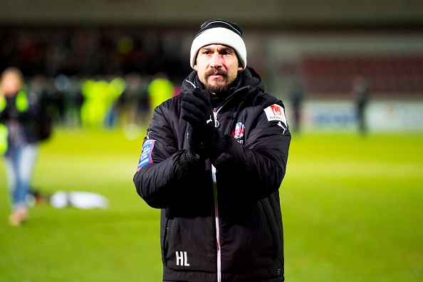 Cha con Henrik Larsson tro thanh muc tieu tan cong hinh anh