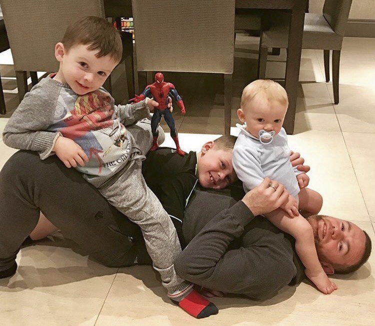 Ronaldo lan san sang dien anh anh 6