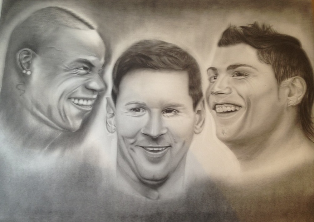 Balotelli tu tin vuot CR7, Messi gianh Qua bong vang hinh anh