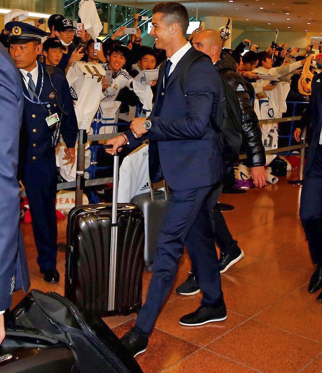 Ronaldo vang mat o gala Qua bong vang anh 4