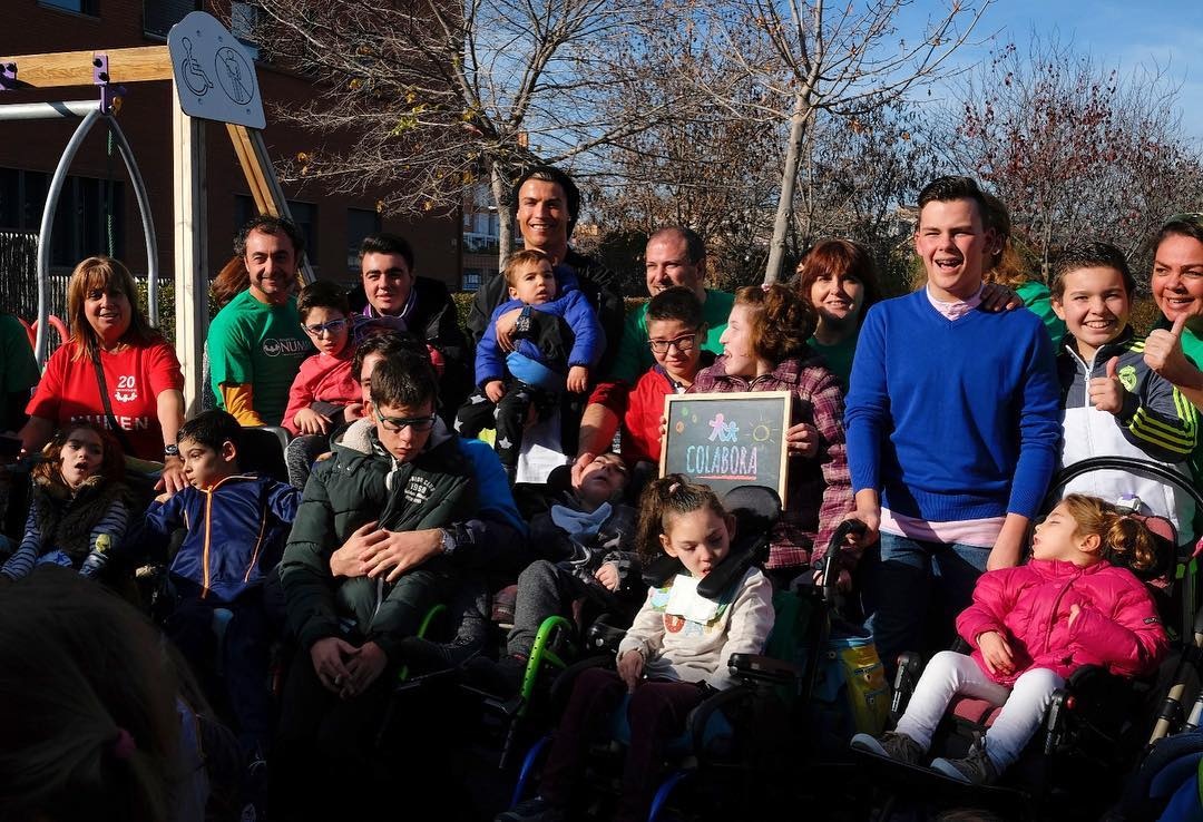 Ronaldo vang mat o gala Qua bong vang anh 7