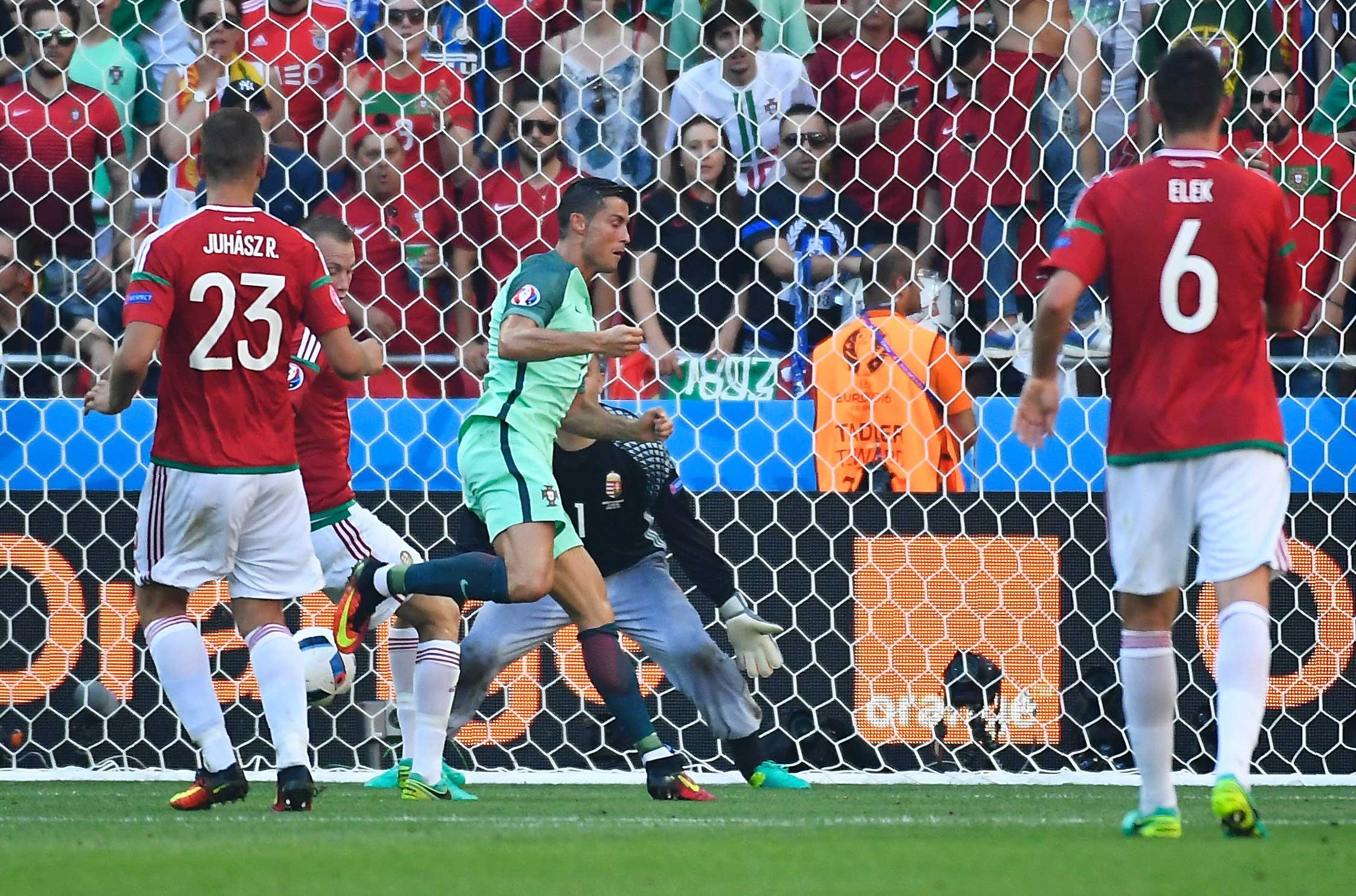 Ronaldo giành Quả bóng vàng ảnh 7 Ronaldo gianh Qua bong vang anh 7