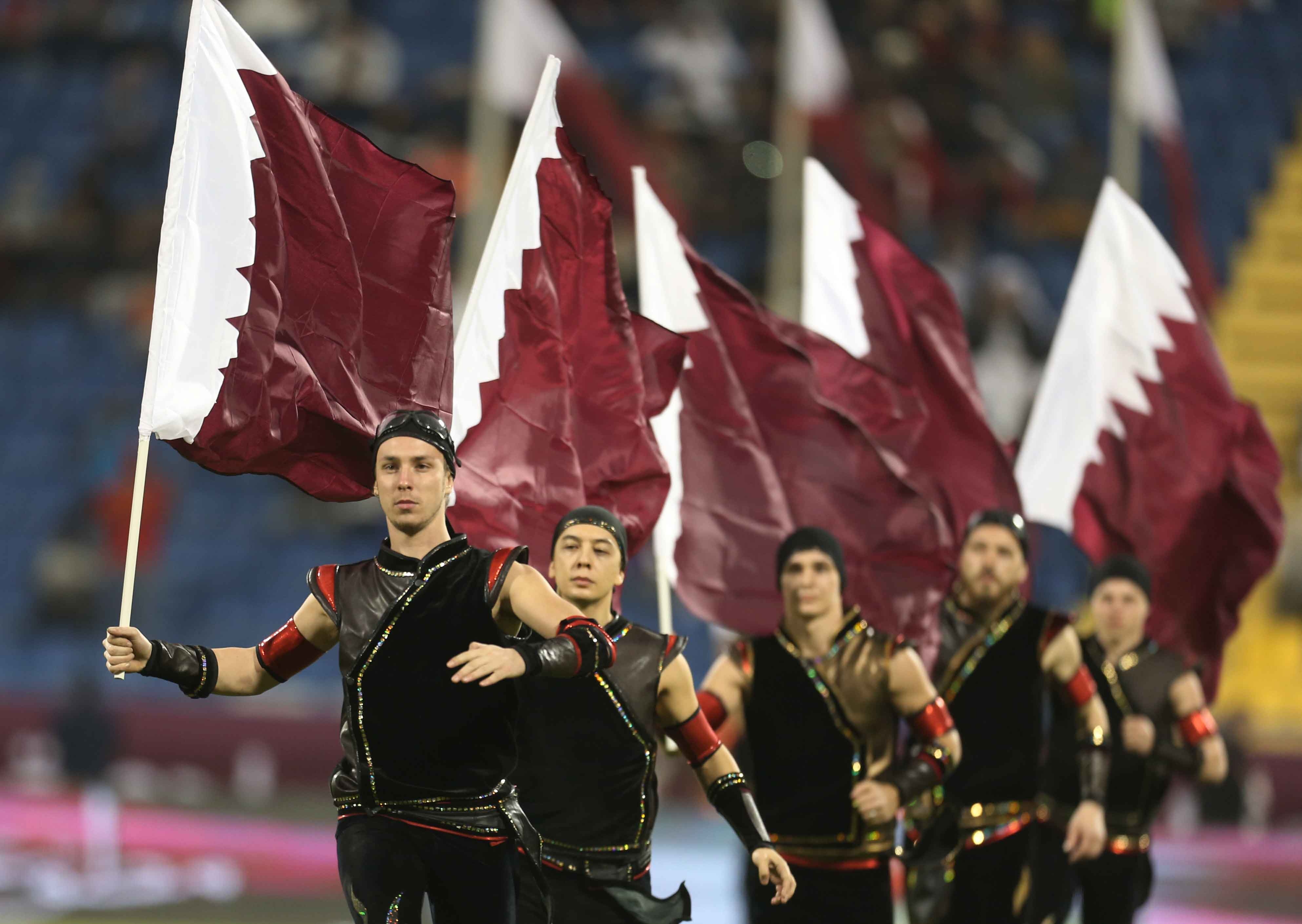 Messi va dong doi doat cup vang anh 9