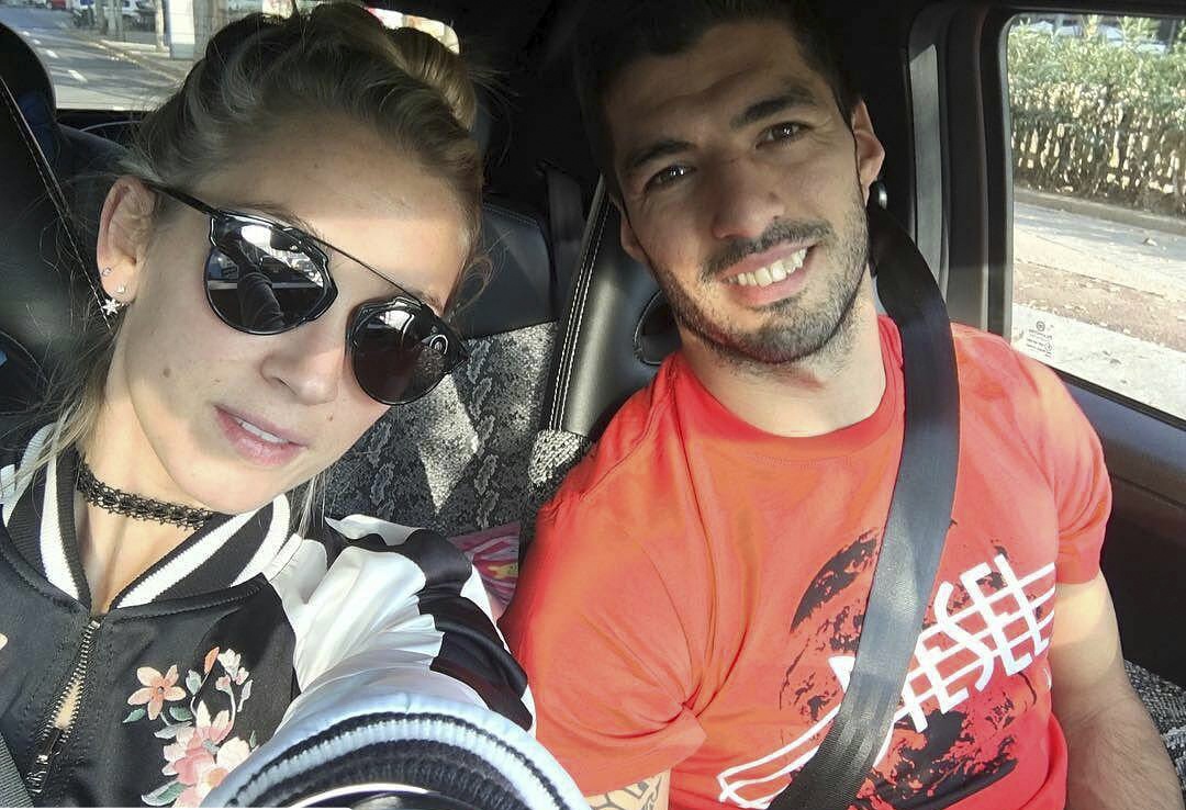 Ronaldo trổ tài sút phạt ảnh 2 Ronaldo tro tai sut phat anh 2