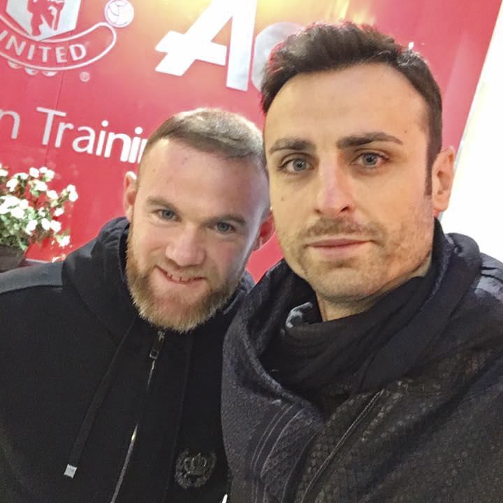 Ronaldo trổ tài sút phạt ảnh 7 Ronaldo tro tai sut phat anh 7