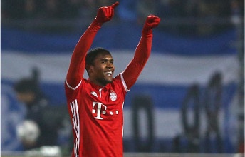 Douglas Costa lap sieu pham, Bayern nhoc nhan len ngoi dau hinh anh