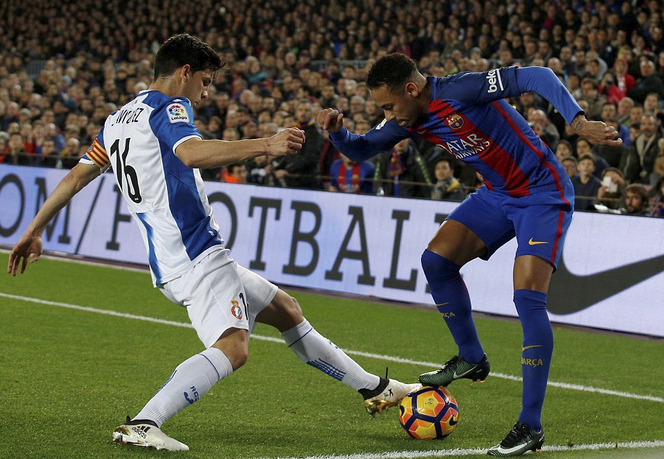 Messi solo dang cap anh 11