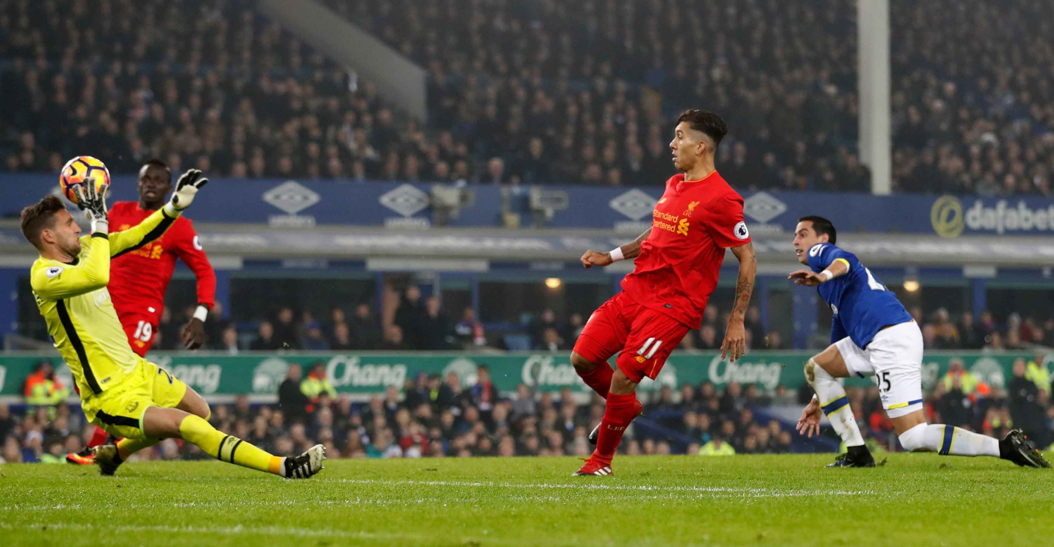 Liverpool thang kich tinh Everton anh 4