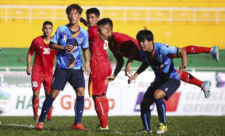 Thua 0-1, U21 Viet Nam van vao ban ket gap Thai Lan hinh anh