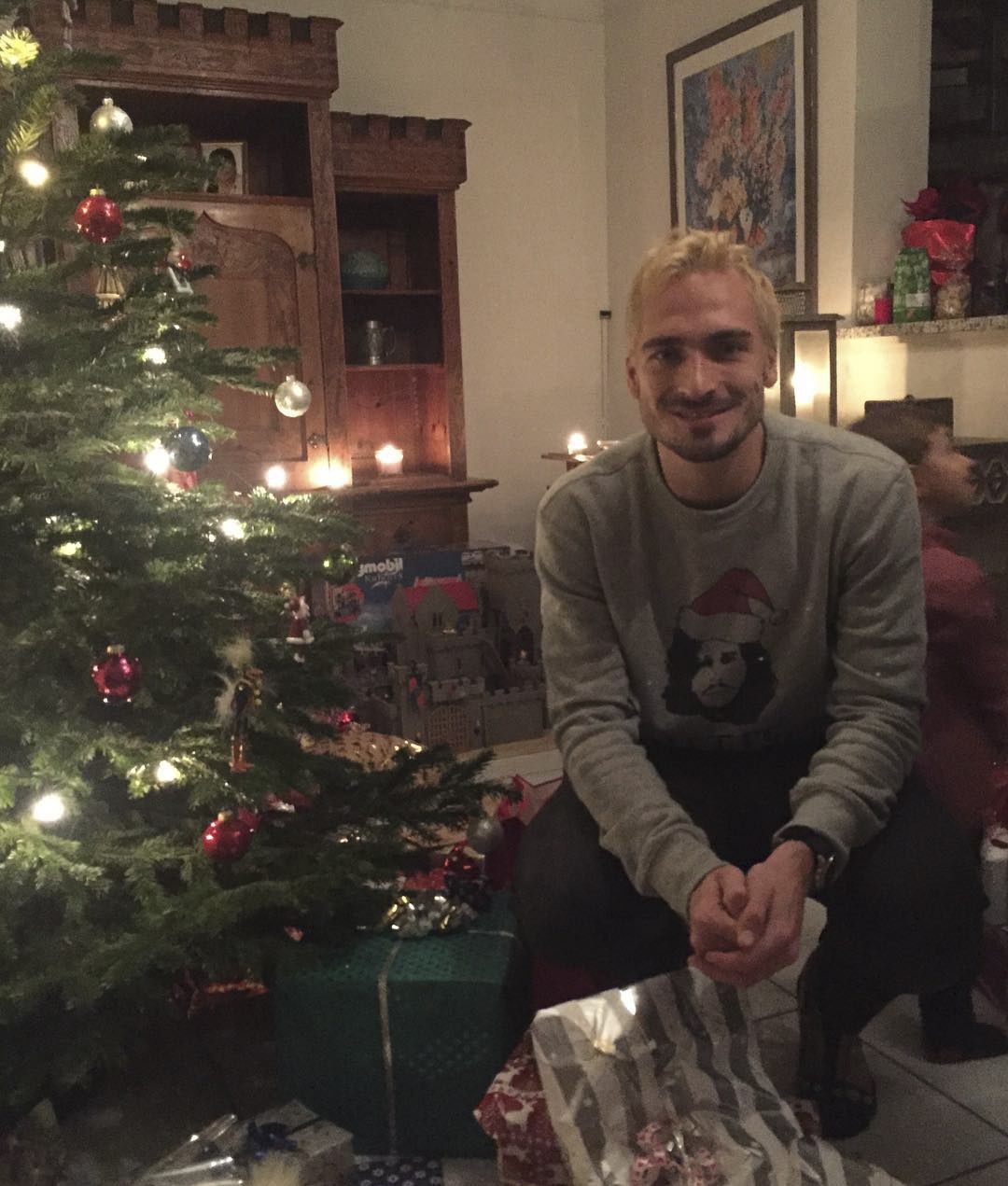 Sao bóng đá đón Giáng sinh ảnh 14 Sao bong da don Giang sinh anh 14