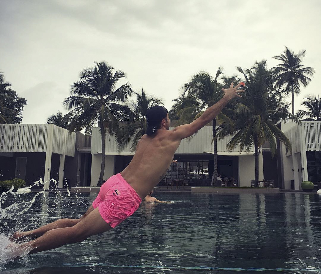 Cac sao quan vot lam gi anh 16