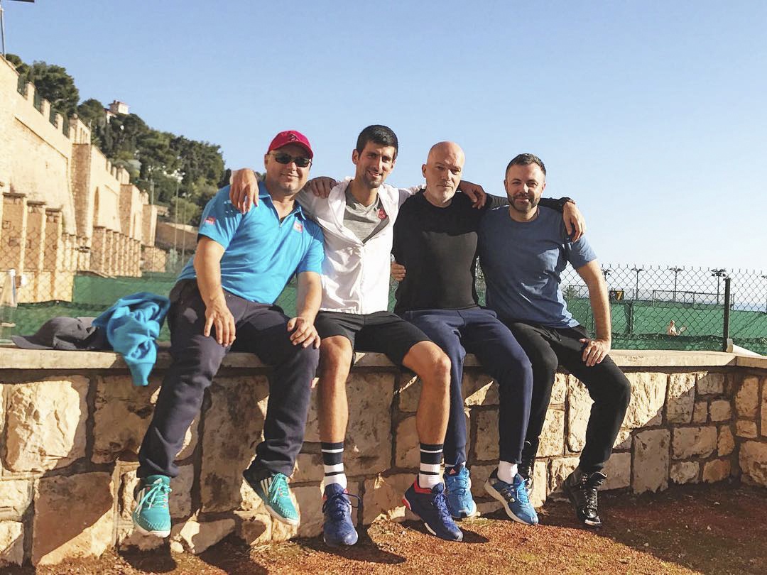 Cac sao quan vot lam gi anh 3