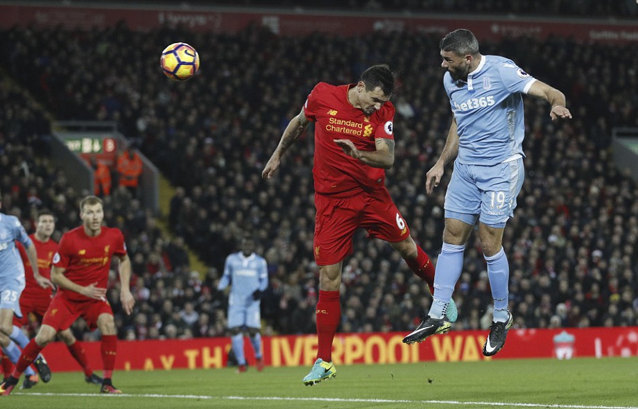 Liverpool ngược dòng thắng đậm Stoke ảnh 3 Liverpool nguoc dong thang dam Stoke anh 3