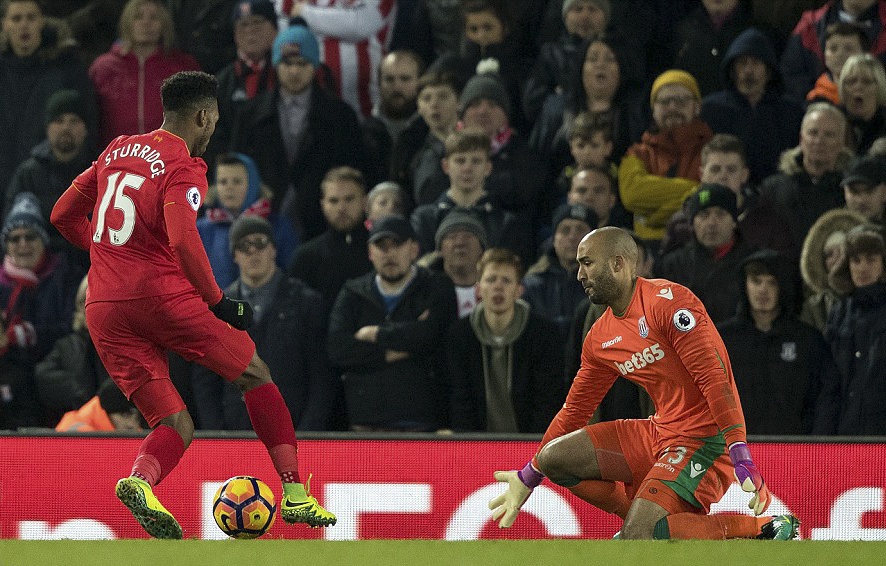 Liverpool ngược dòng thắng đậm Stoke ảnh 10 Liverpool nguoc dong thang dam Stoke anh 10