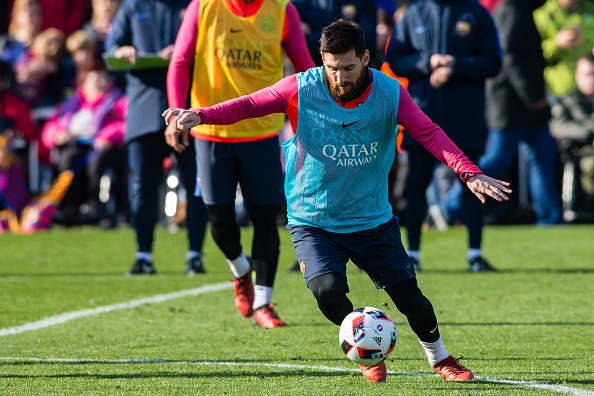 Man solo va xo hang ghi ban cua Messi hinh anh