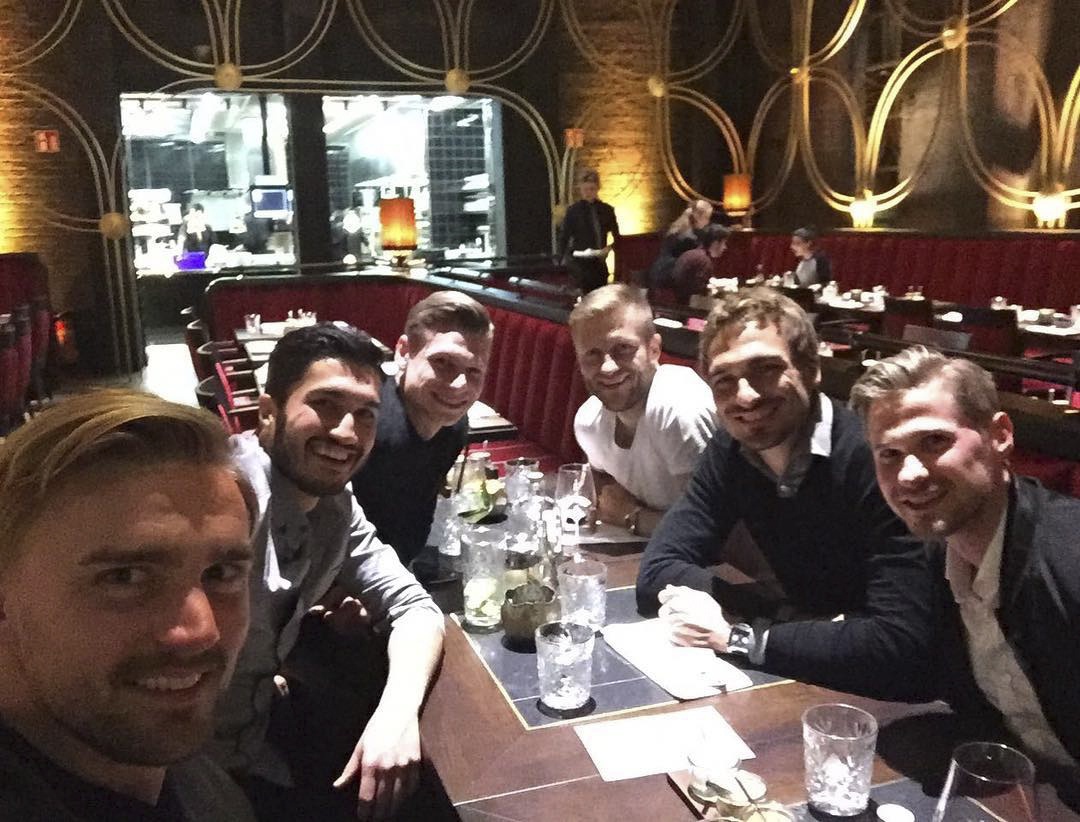 Ronaldo cuoi tuoi anh 10