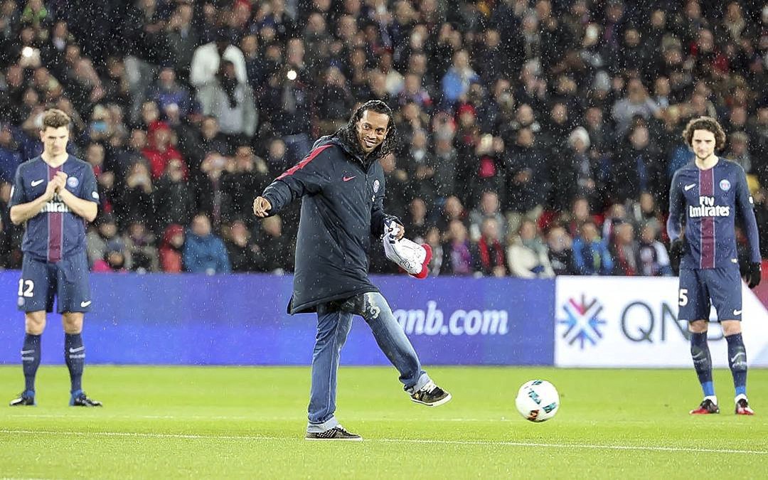 Ronaldo trổ tài ảnh 8 Ronaldo tro tai anh 8