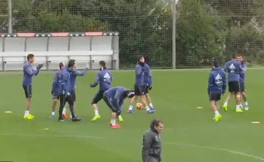 Ronaldo phan khich tung chieu la tren san tap hinh anh