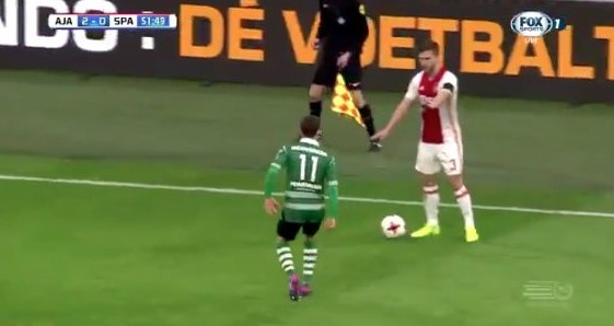 Pha qua nguoi phi the thao cua Veltman hinh anh