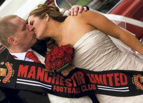 10% fan Ngoai hang Anh nghi den bong da khi yeu hinh anh