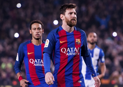 Nguyen nhan Messi khong an mung cu dup ban thang hinh anh