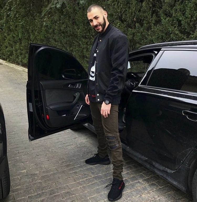 Ronaldo khoe sieu xe anh 10