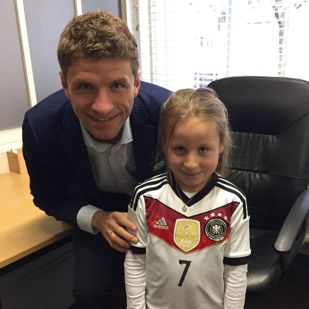 Ronaldo khoe sieu xe anh 12