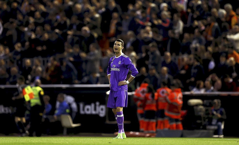 Real van bai tran truoc Valencia anh 5