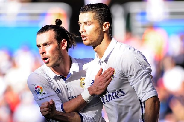 Bale ra mat doi huong dai ngo nhu Ronaldo hinh anh