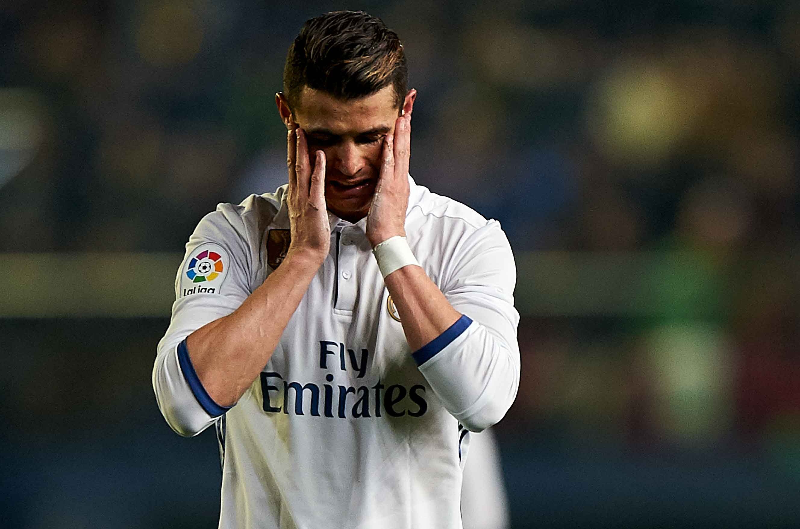 5 cau thu Real khong hai long voi Ronaldo hinh anh