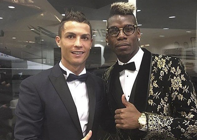 Ronaldo ngan can Real de MU mua Pogba hinh anh