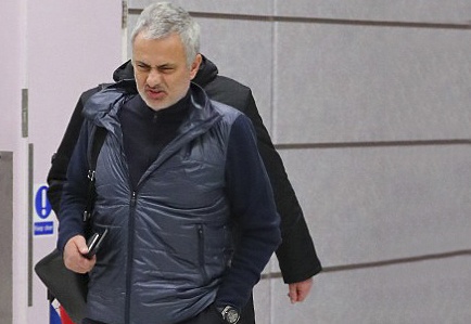 Dan sao MU met moi tro ve giua dem khuya hinh anh