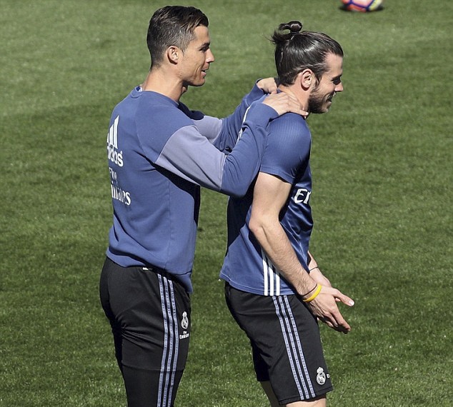 Ronaldo vui ve treu dua Bale anh 2