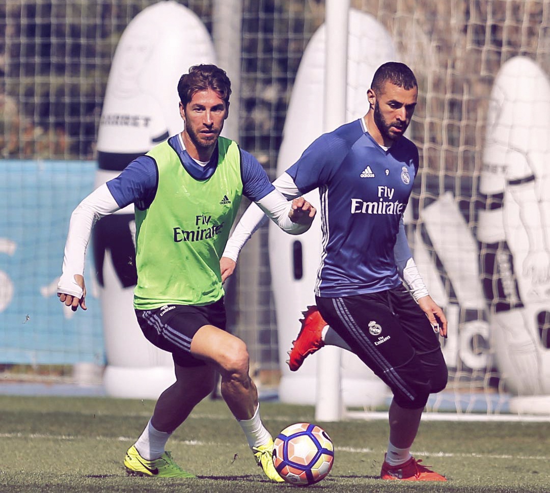 Ronaldo vui ve treu dua Bale anh 7