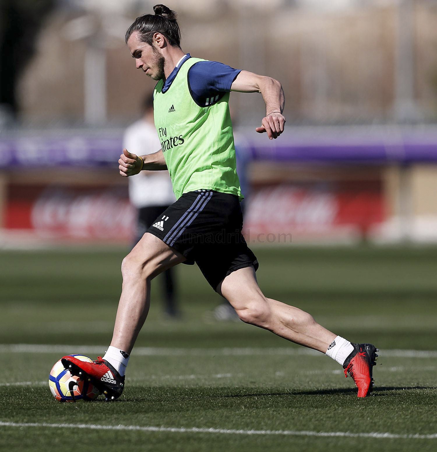 Ronaldo vui ve treu dua Bale anh 5