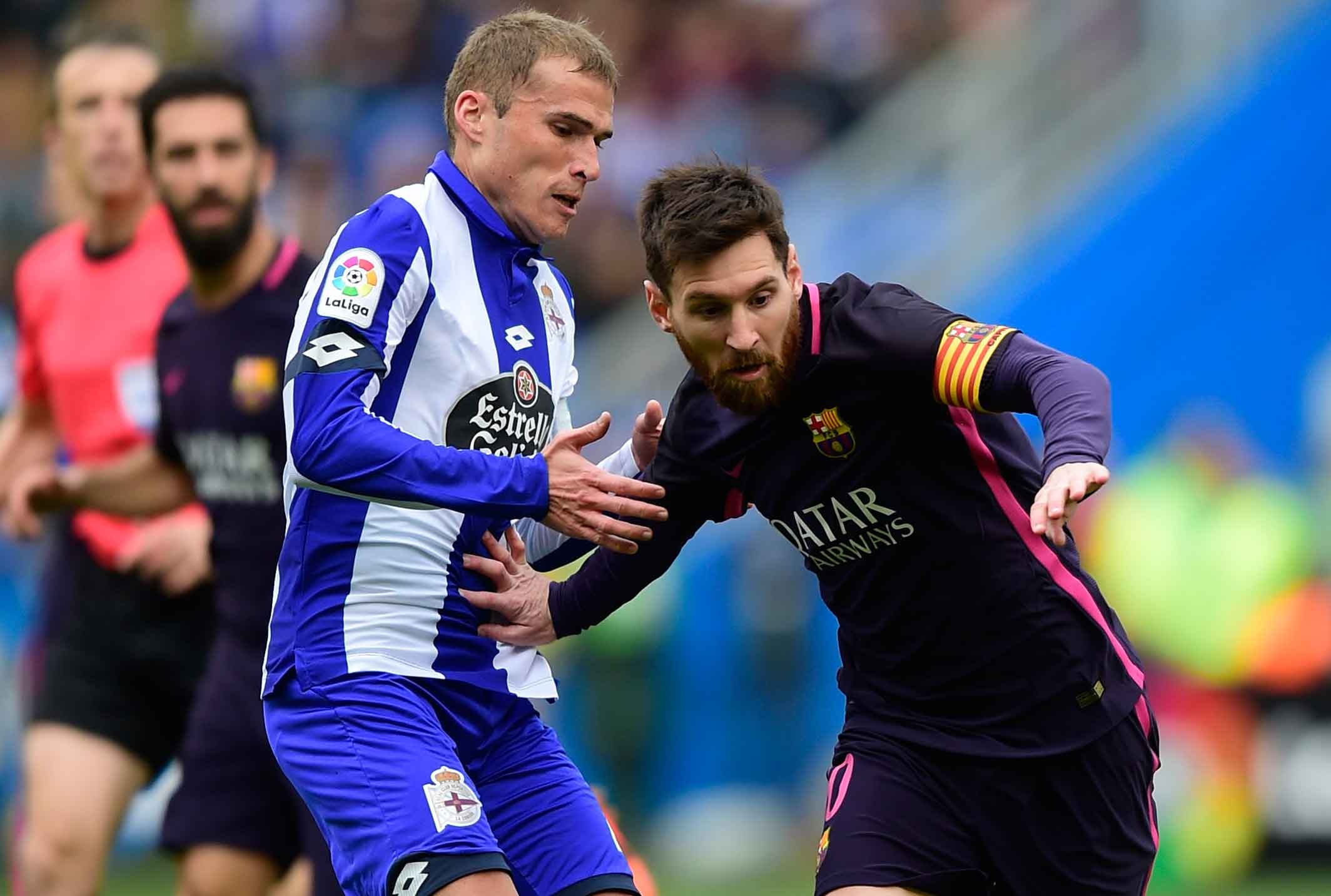 Barca om han boi 'hung than' cua Fernando Torres hinh anh