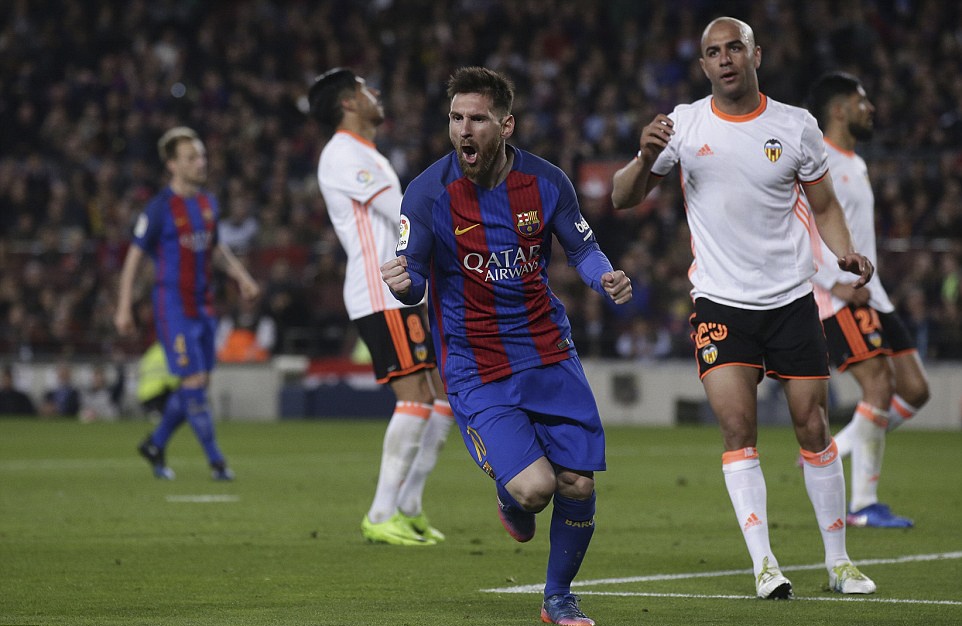 Barca nguoc dong thang Valencia 4-2 anh 10