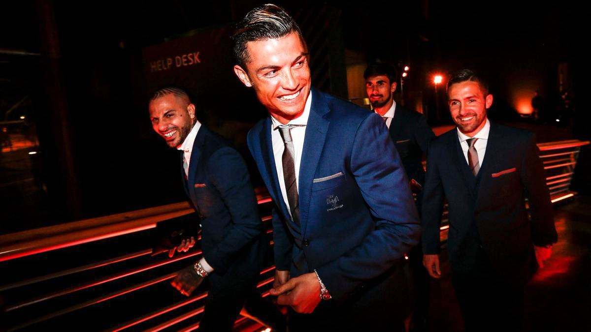 Ronaldo tuoi cuoi tap luyen anh 5