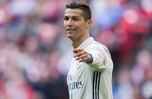 4 vi tri Ronaldo muon Real tang cuong hinh anh
