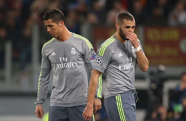 Benzema: ‘Toi khong phuc vu Ronaldo hay Bale’ hinh anh