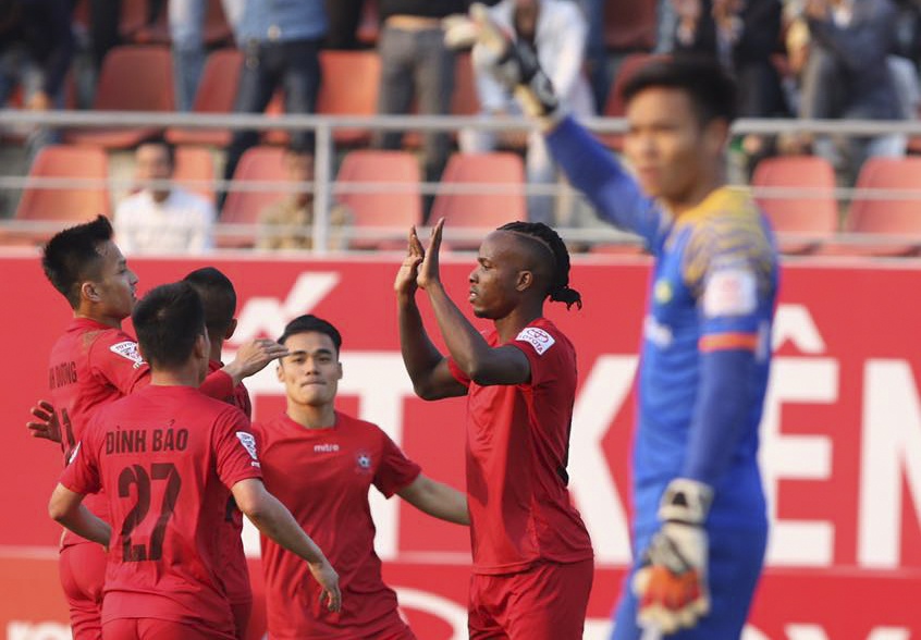 CLB Hai Phong 1-1 SLNA: Chu nha lo co hoi chiem ngoi dau hinh anh