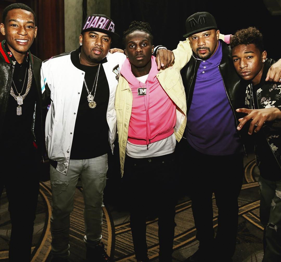 Con trai Mayweather nhận xe sang ảnh 6 Con trai Mayweather nhan xe sang anh 6