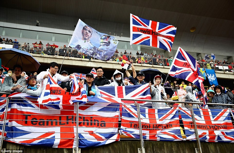 Hamilton lần thứ 6 vô địch ảnh 5 Hamilton lan thu 6 vo dich anh 5