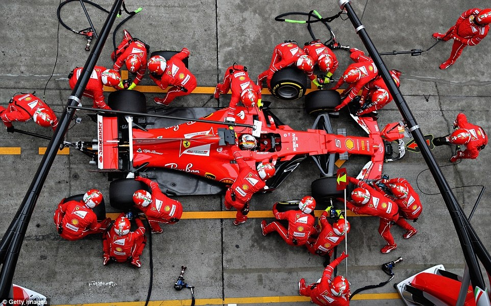 Hamilton lần thứ 6 vô địch ảnh 6 Hamilton lan thu 6 vo dich anh 6