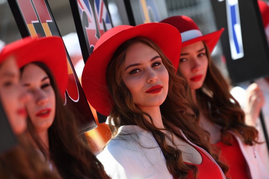 grid girl xinh dep ham nong chang F1 anh 4