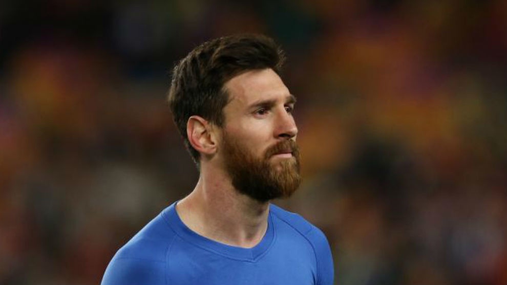 Messi mang tieng cuoi cho tre em vung chien su hinh anh