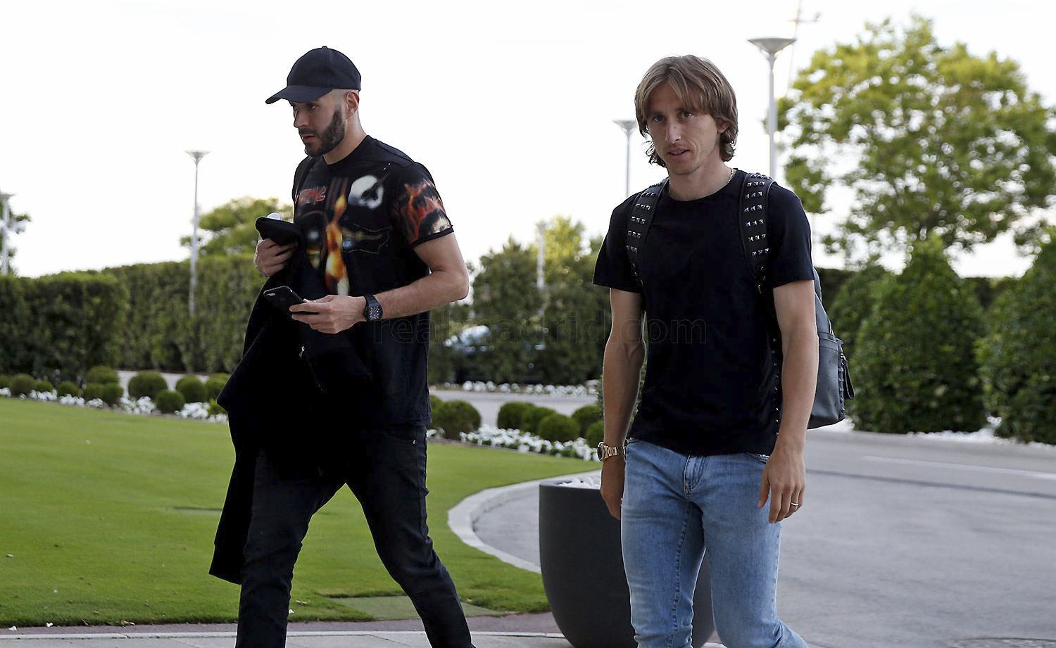 Ronaldo va dan sao Real sanh dieu anh 3