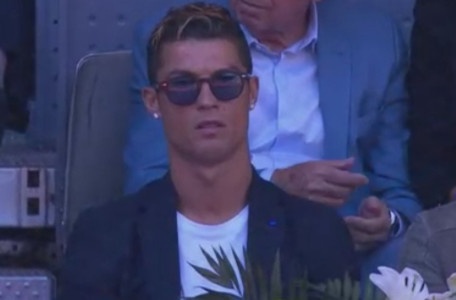 Ronaldo banh bao co vu Nadal danh bai Djokovic hinh anh