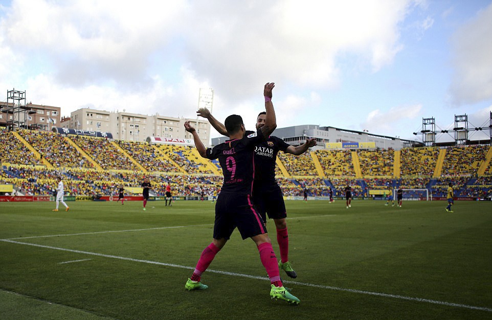 Neymar lập hat-trick ảnh 3 Neymar lap hat-trick anh 3